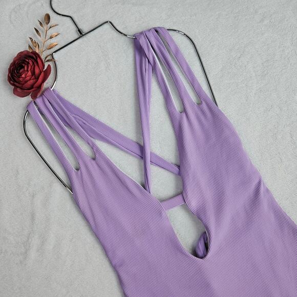 BECCA by Rebecca Virtue Fine Line Rib Skylar Plunge One-Piece Size Medium Purple - Picture 7 of 16